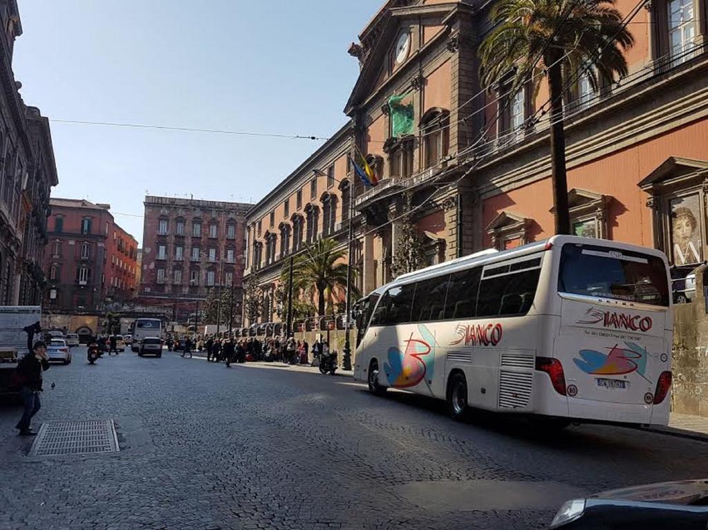Casa Vacanze Maridy Napoli Eksteriør bilde